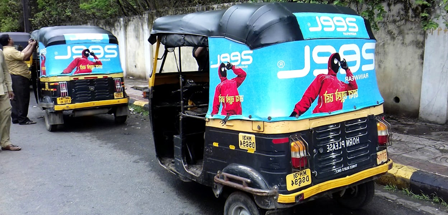 Auto Rickshaw advertising by Wrap2Earn